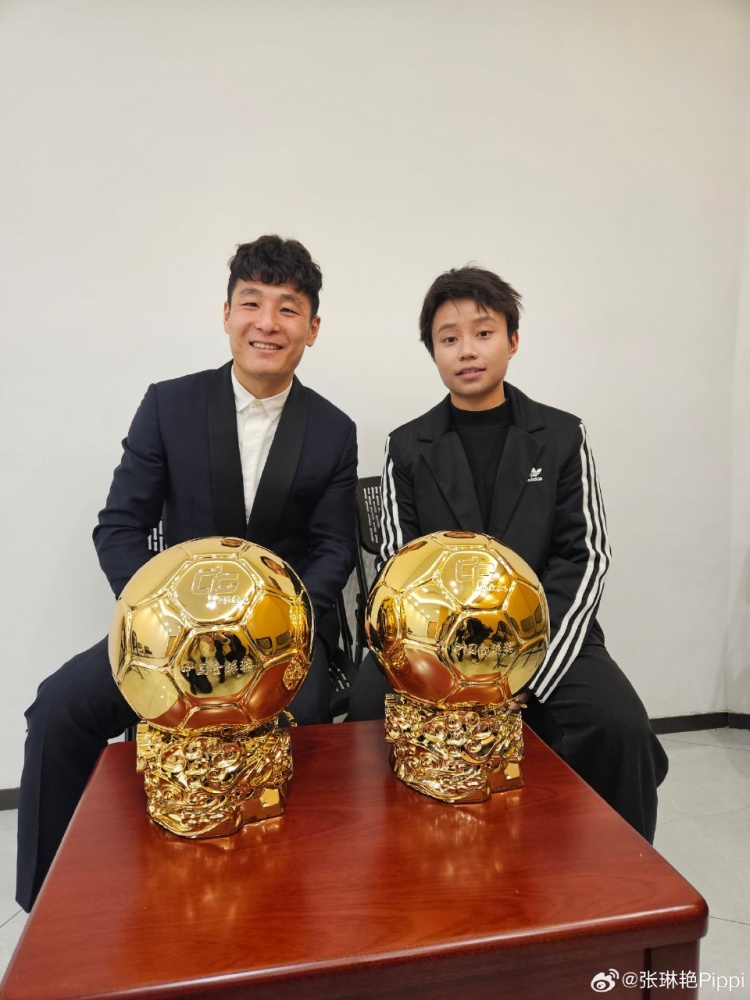  張琳艷社媒曬與武磊合照：感謝、榮幸、幸運，祝磊哥早日康復