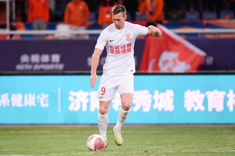  熱身賽：長春亞泰2-1青島海牛 貝里奇、奧莫伊胡安弗破門???