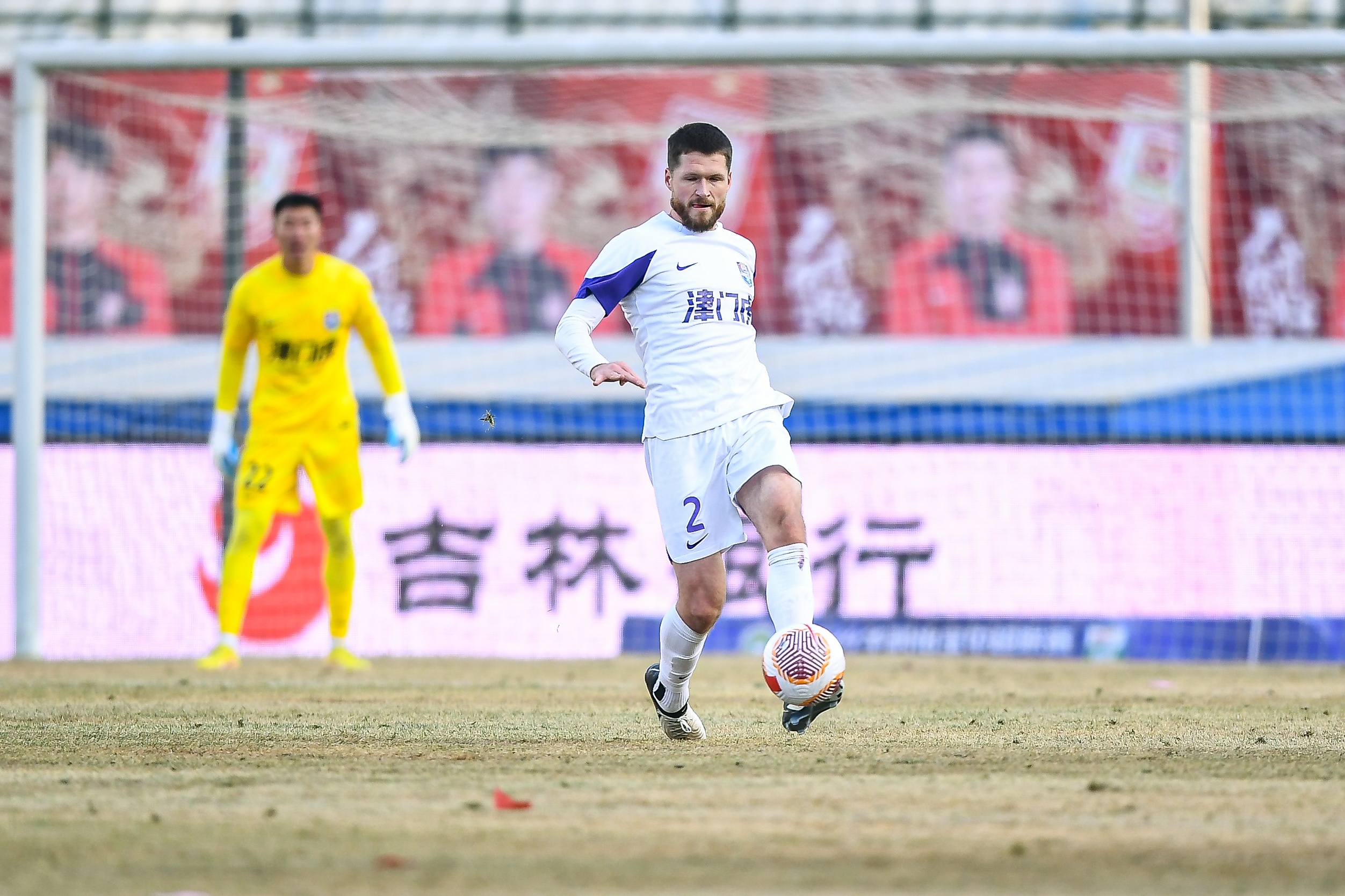  津門(mén)虎舊將亞冠對(duì)決格蘭特勝出，津媒：他離開(kāi)津門(mén)虎因存?zhèn)‰[患