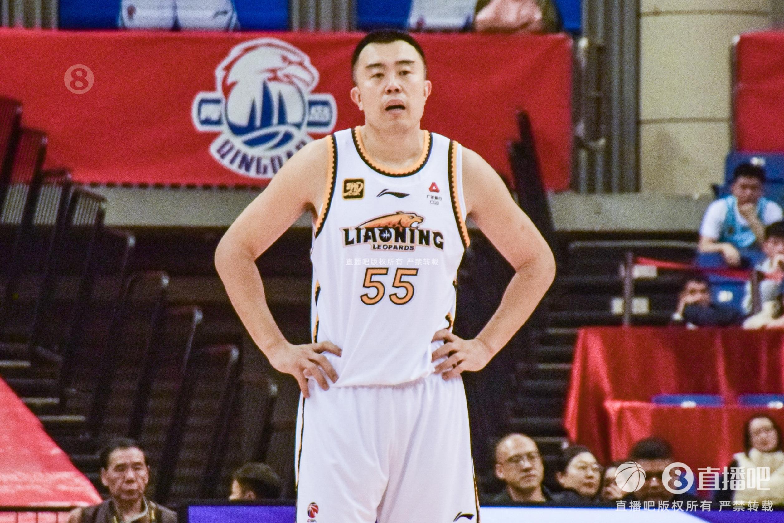  老將盡力了！韓德君5中4高效拿下14分6籃板